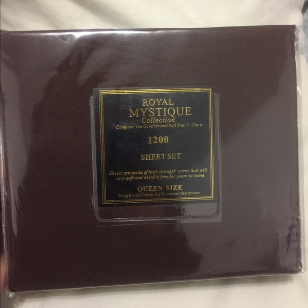Royal Mystique 1200 Sheet Set (QUEEN)